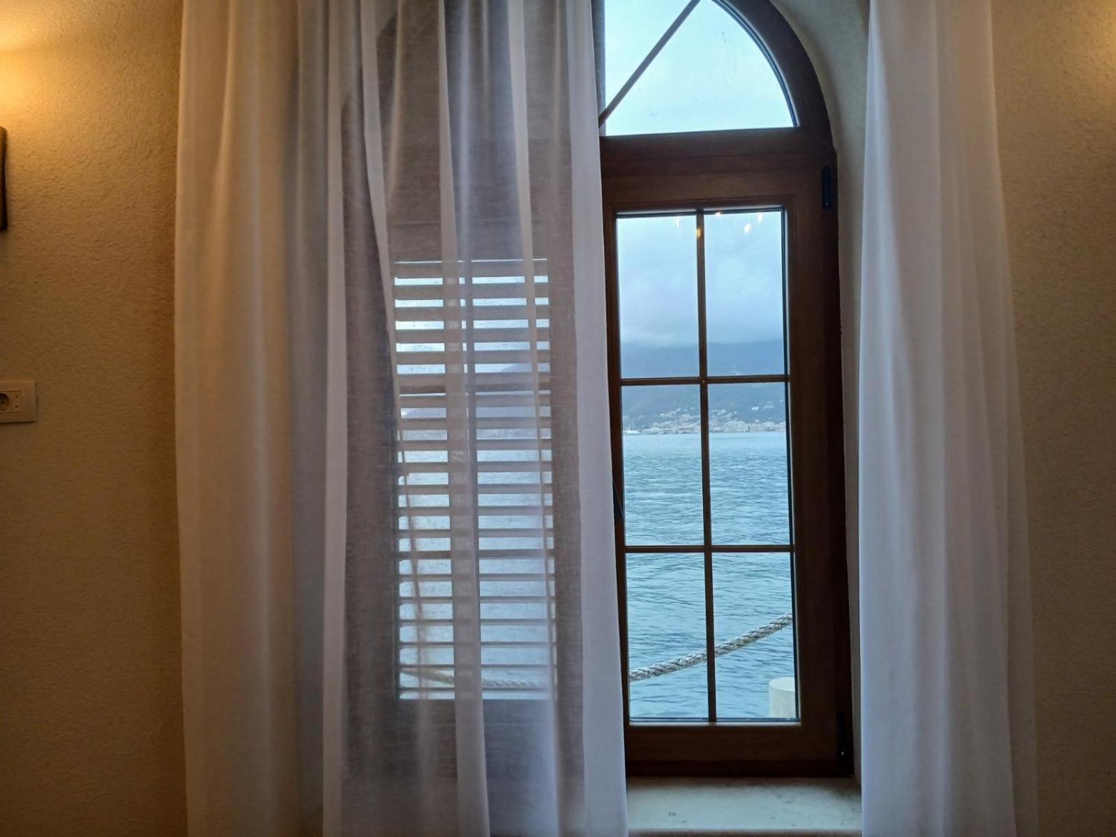 Hotel Carrubba Donja Lastva Cameră foto