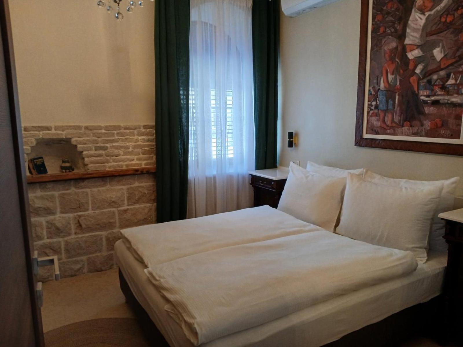 Hotel Carrubba Donja Lastva Exterior foto