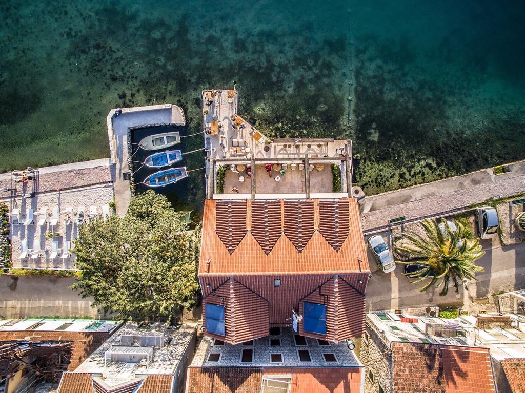Hotel Carrubba Donja Lastva Exterior foto